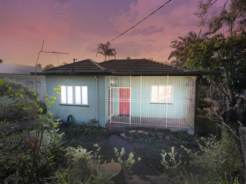 73 Mawson Street, Stafford Heights, QLD 4053