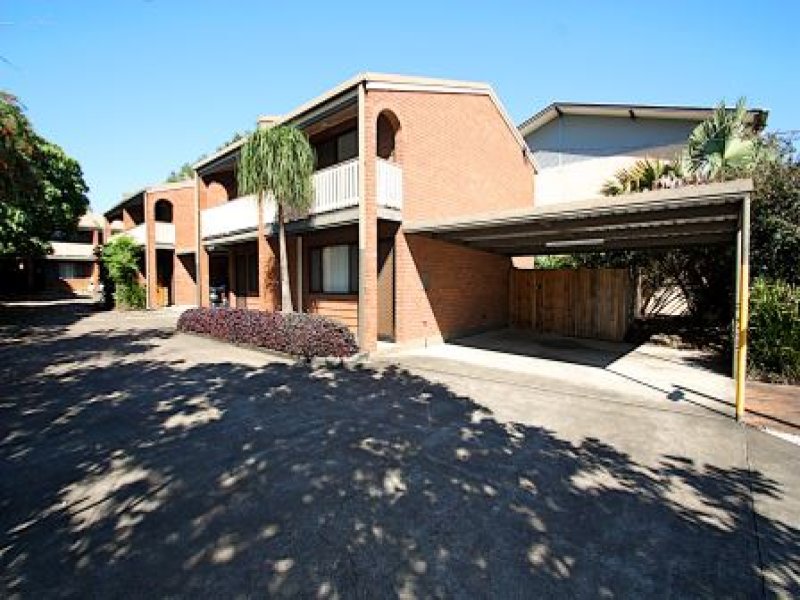 1/19 Clifton Street, Booval, Qld 4304 Property Details