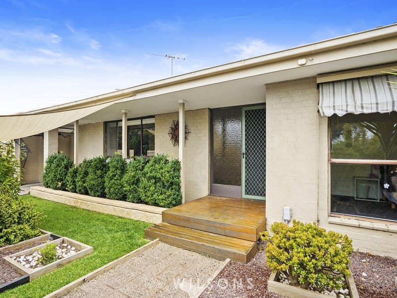 17 Pioneer Road, Grovedale, VIC 3216