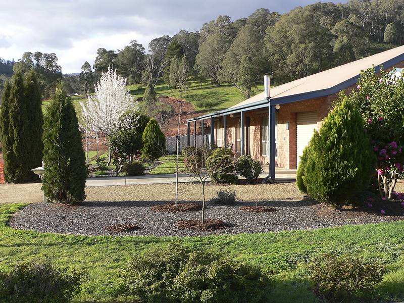 11 Lumley Drive, Bright, VIC 3741