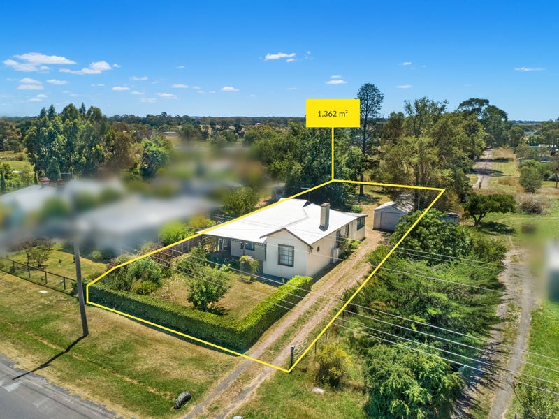 35 Talbot Road, Clunes, Vic 3370 House for Sale