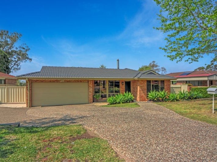 84 Lyndhurst Drive, Bomaderry, NSW 2541 Property Details