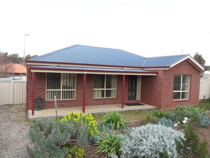 31 Symonds Street, Golden Square, VIC 3555