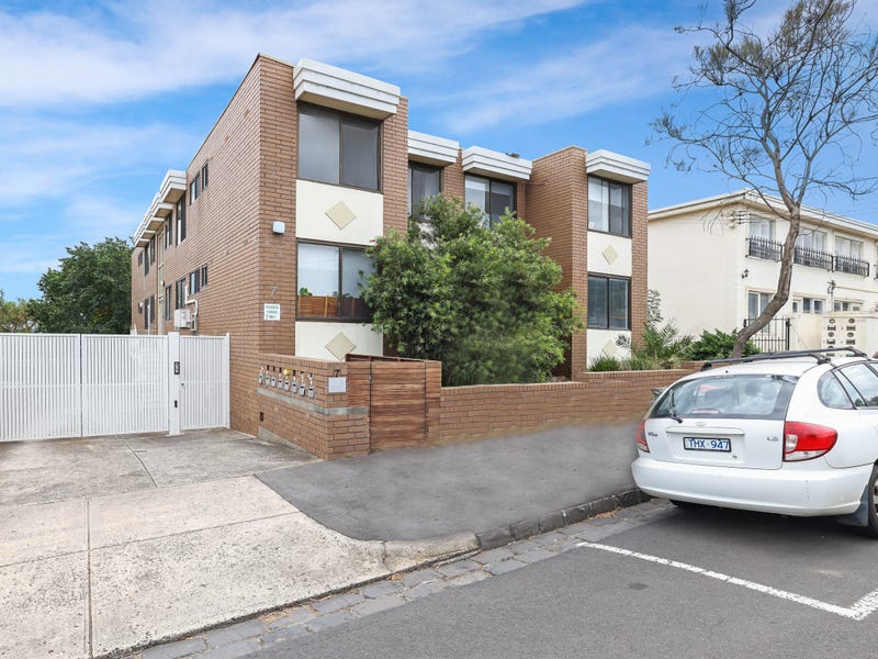 2/7 Allard Street, Brunswick West, VIC 3055