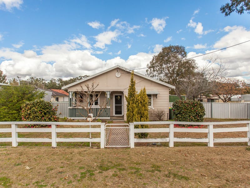 25 Long Street, Cessnock, NSW 2325 House for Sale