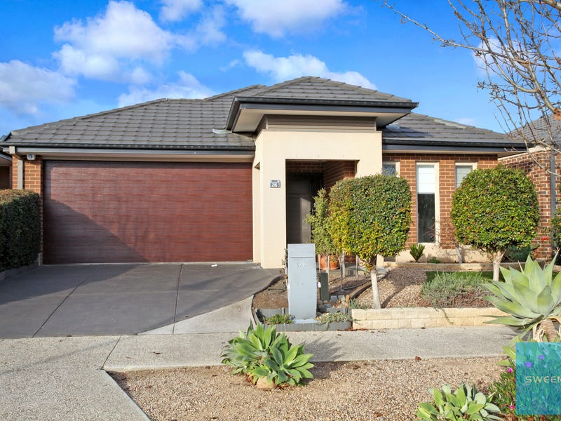 26 Westerfolds Terrace, Caroline Springs, VIC 3023