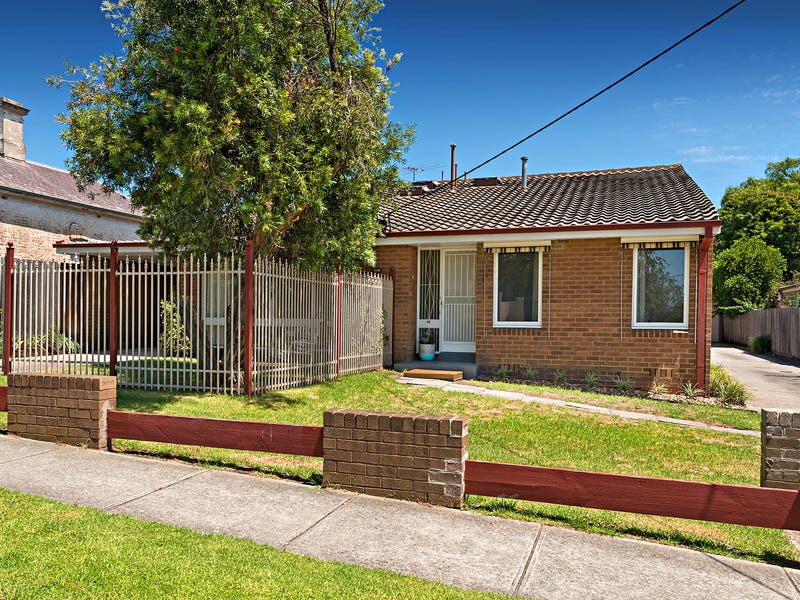 1/9 Ardoch Street, Essendon, Vic 3040 Property Details