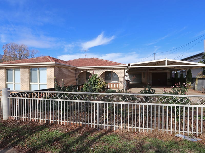 96 Polaris Street,, Temora, NSW 2666 Property Details