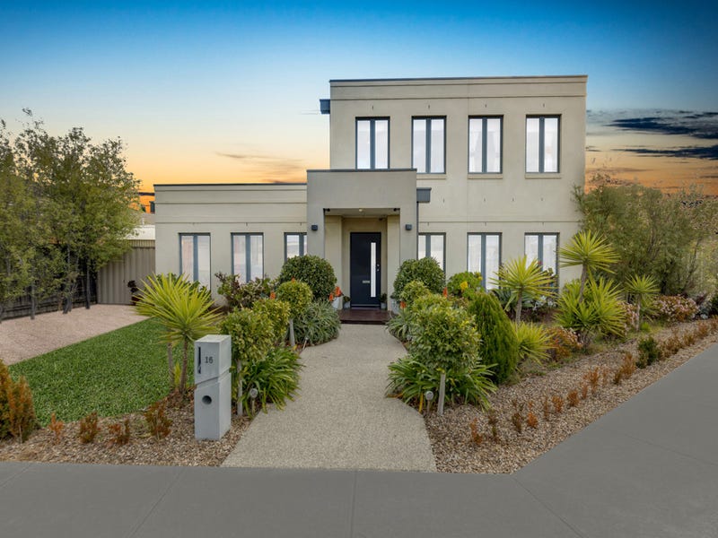 16 Tennyson Drive, Truganina, VIC 3029