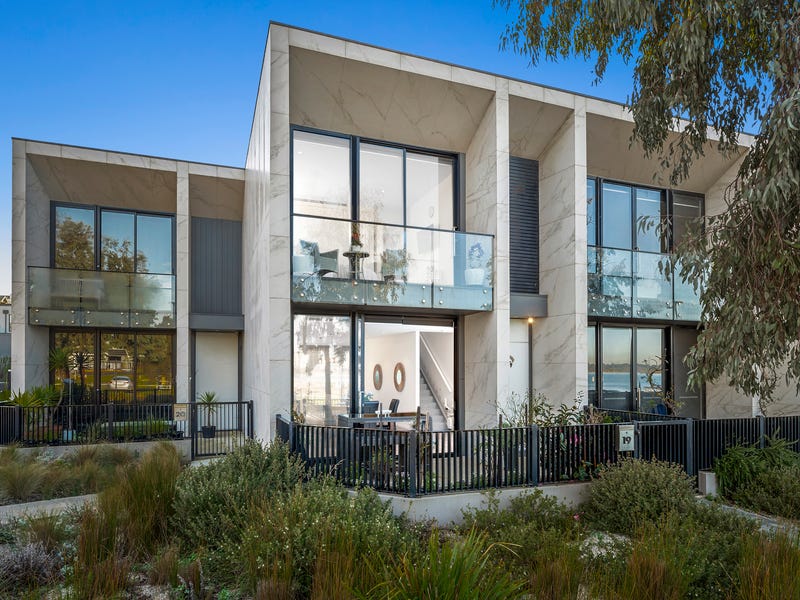 19 Lumb Place, Rippleside, Vic 3215 - Property Details