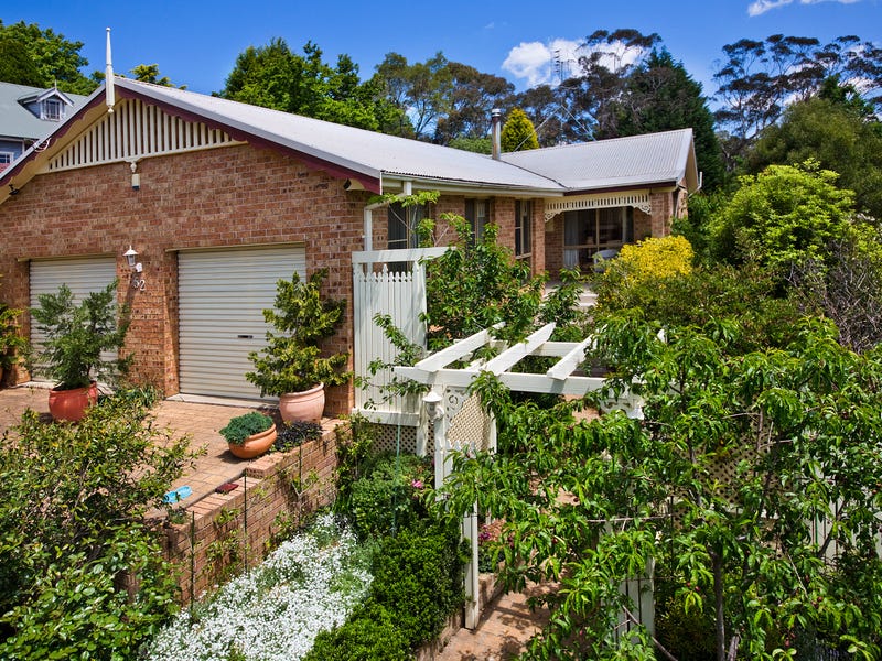 52 Inconstant Street, Blackheath, NSW 2785 Property Details