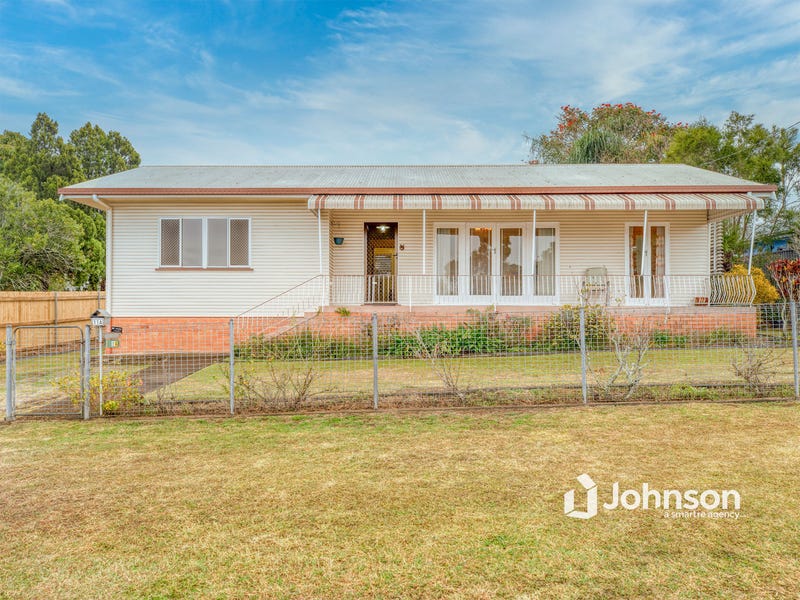 11 Hayes Street, Raceview, QLD 4305