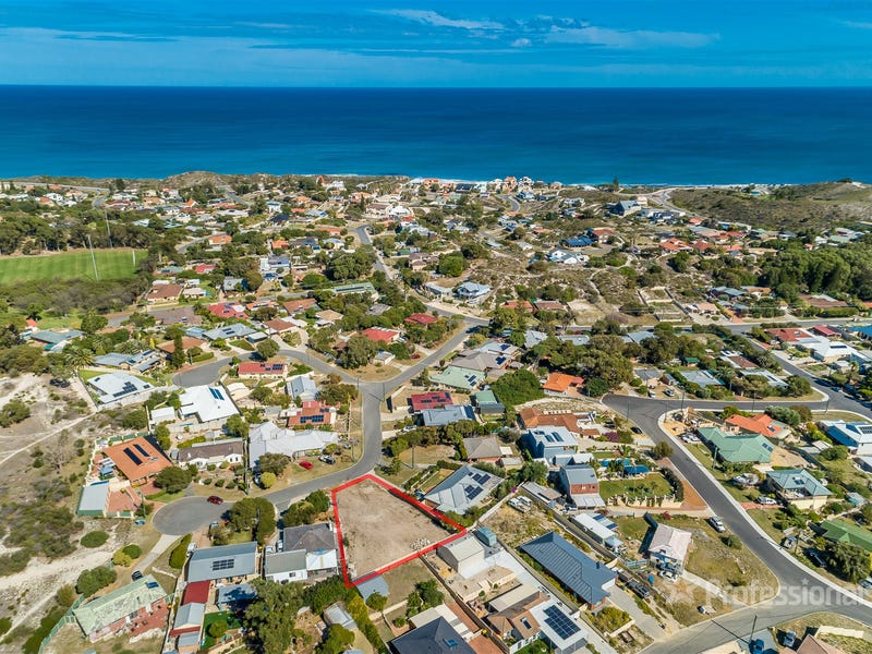 16 Galleon Place, Yanchep, WA 6035