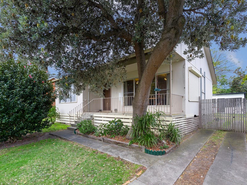 1 Stone Street, Frankston North, VIC 3200