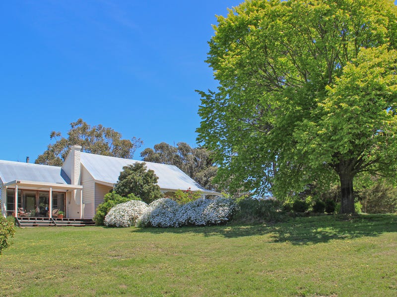 2 Staffords Road, Lancefield, Vic 3435 House for Sale
