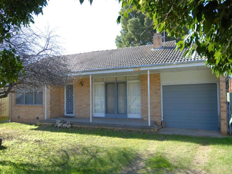 367 Victoria Street, Deniliquin, NSW 2710 Property Details