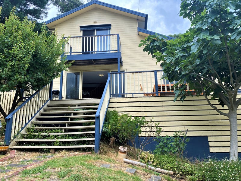 2 Redcliffs Avenue, Warburton, VIC 3799