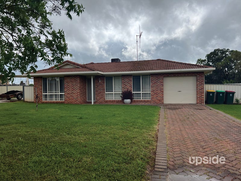 4 Endeavour Place, Parkes, NSW 2870 Property Details