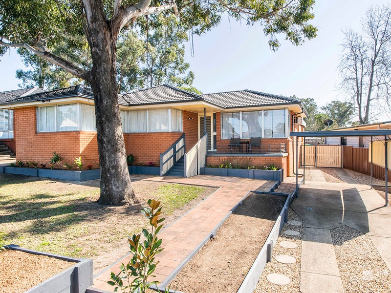 33 Lincoln Drive, Cambridge Park, NSW 2747