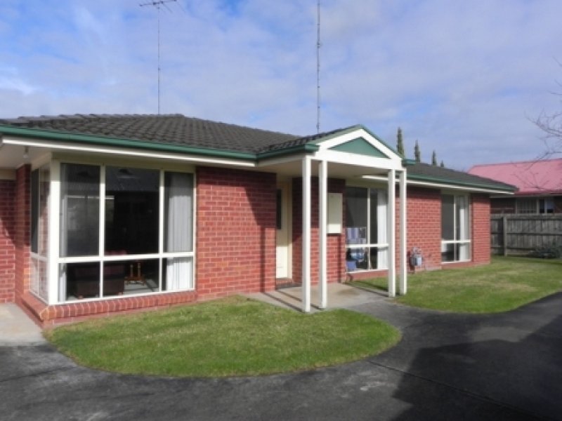 2/133 Normanby Street, Warragul, Vic 3820 Property Details