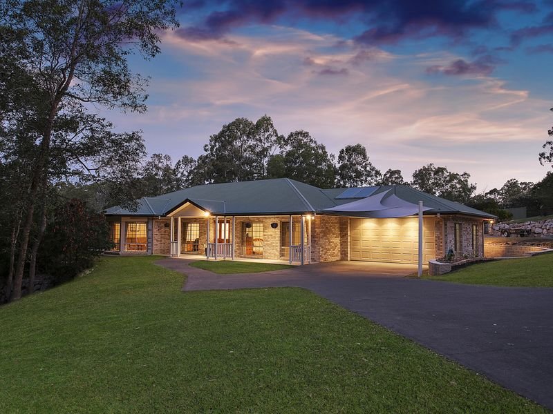 32 Country Crescent, Nerang, Qld 4211 Property Details