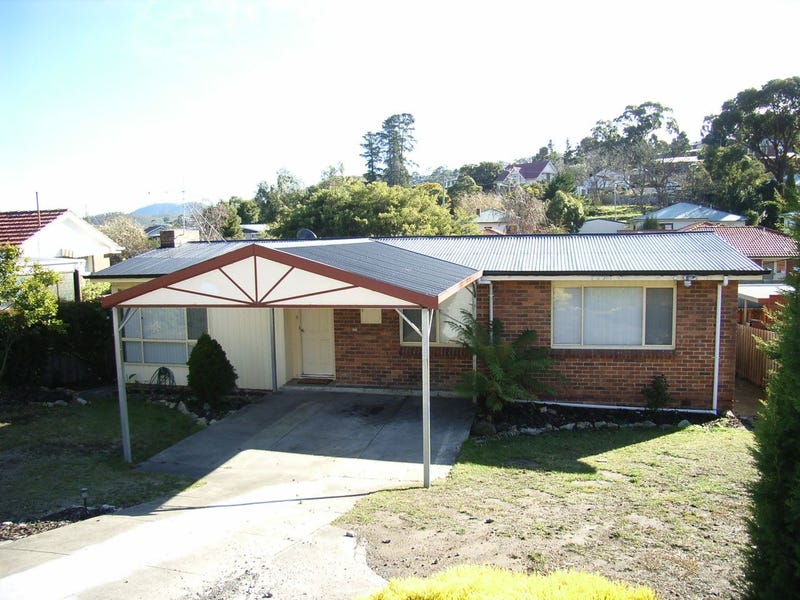 20 Henley Street, Lindisfarne, Tas 7015