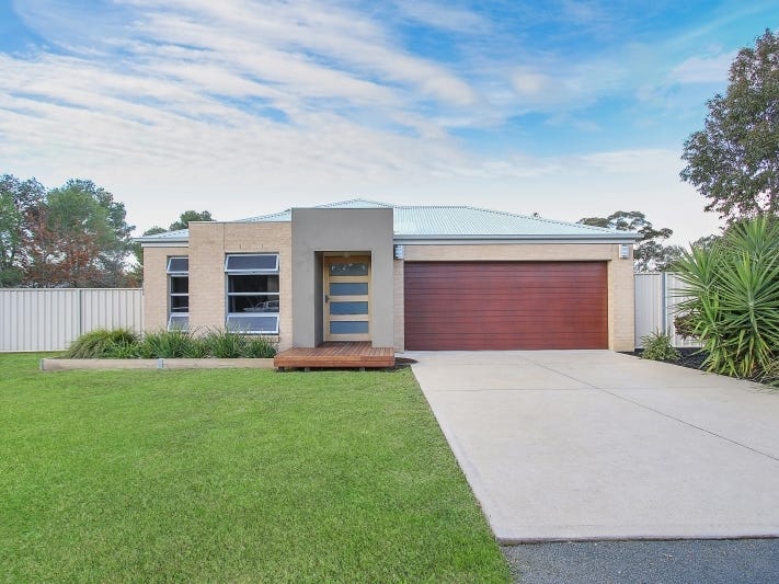 17 Jacob Street, Burrumbuttock, NSW 2642