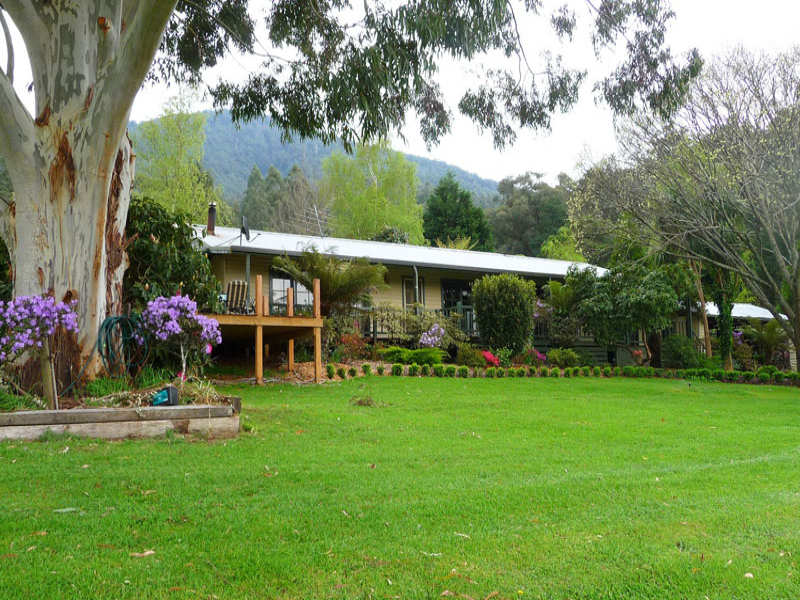 67 Hazelwood Road, East Warburton, VIC 3799