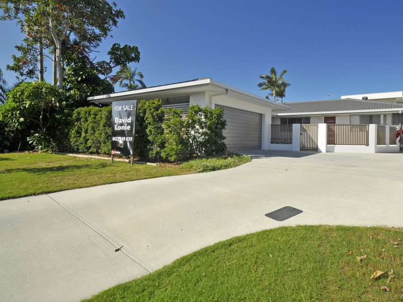 129 Tahiti Avenue, Palm Beach, QLD 4221