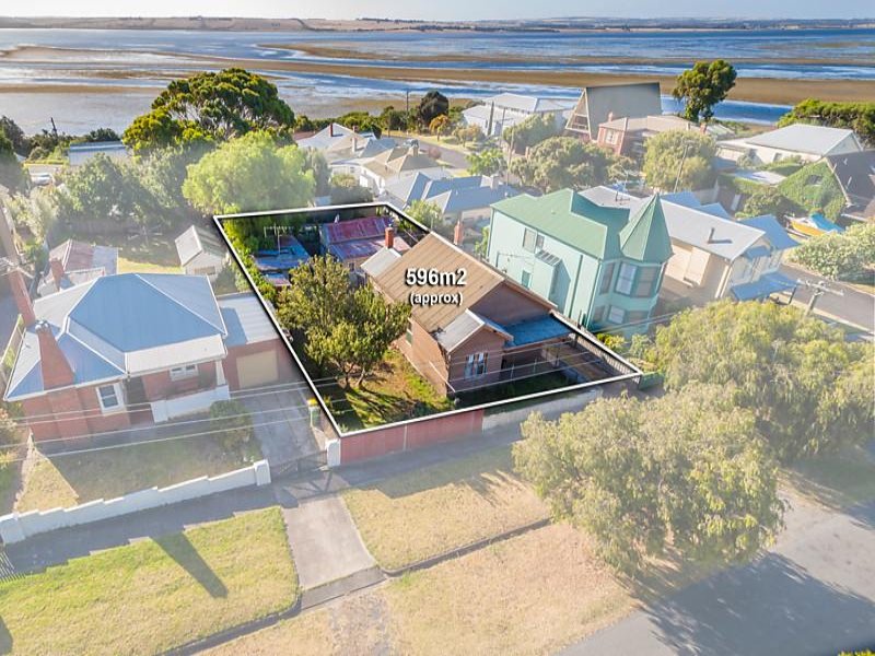 8 Mercer Street, Queenscliff, Vic 3225 Property Details