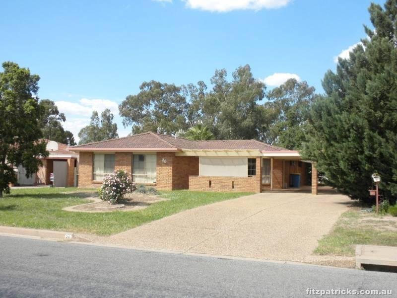 36 Karoom Drive, Glenfield Park, NSW 2650