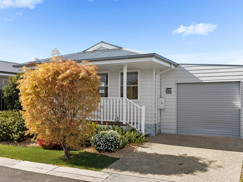 Real Estate & Property for Sale in Lovely Banks, VIC 3213 (+2 locations