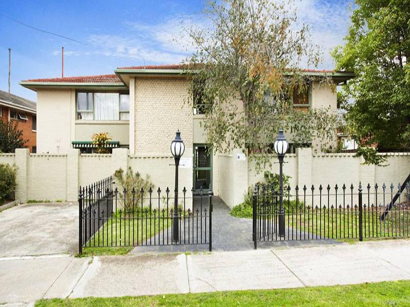 10/17 Kemp St, Thornbury, Vic 3071 Property Details