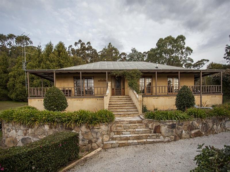 8 Lynne Close, Bundanoon, NSW 2578