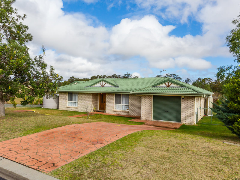 15 Parkland Drive, Crows Nest, QLD 4355