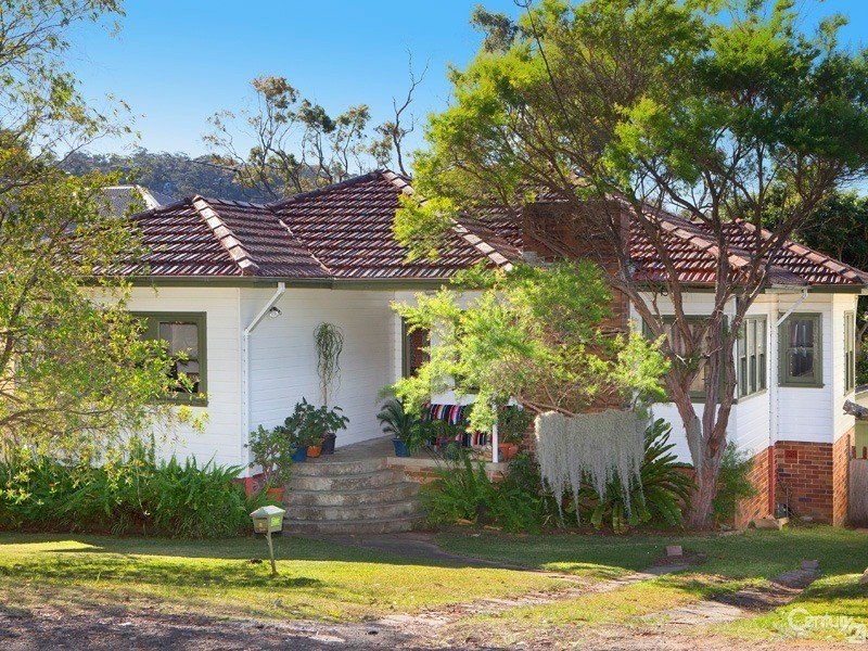 8 Walworth Avenue, Newport, NSW 2106 Property Details