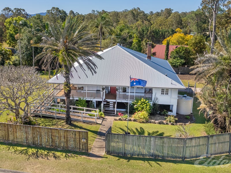 35 DURUNDUR Street, Woodford, Qld 4514 Property Details