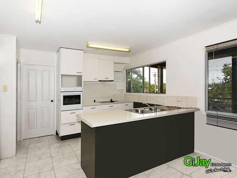 17 Moore Street, Logan Central, QLD 4114