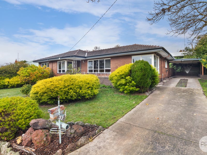 37 Melbourne Road, Creswick, Vic 3363 Property Details