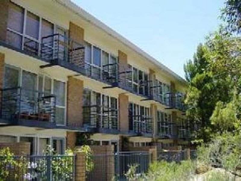 14 Mcnamara Way, Cottesloe, WA 6011