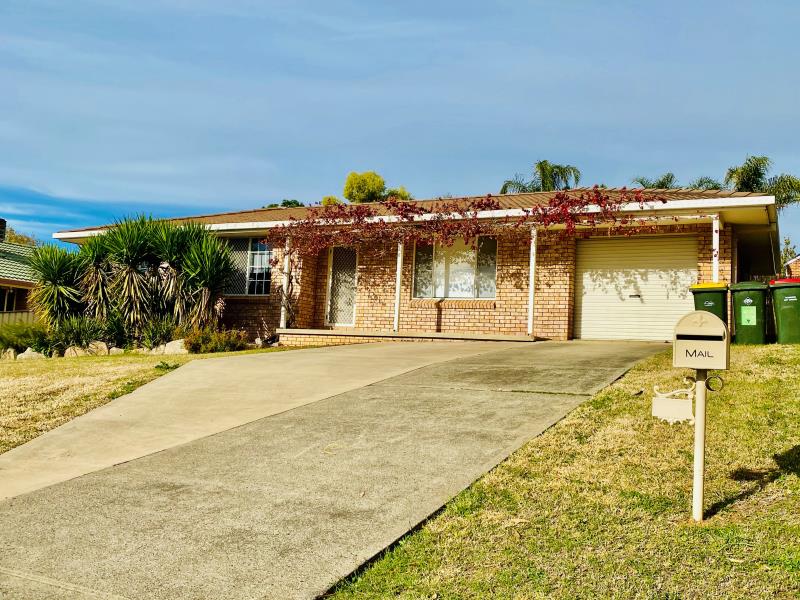 35 Windhover Cres, Calala, NSW 2340