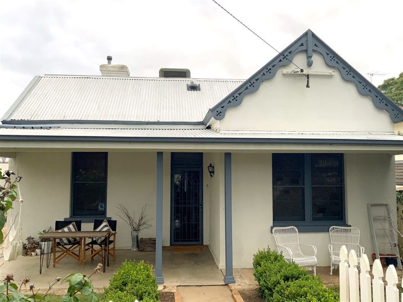 61 Carthage Street, East Tamworth, NSW 2340