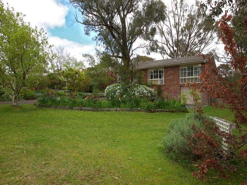 26 Bent Street, Macedon, VIC 3440