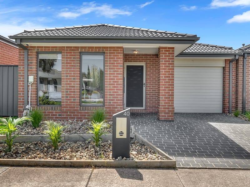 40 Peppertree Parade, Craigieburn, Vic 3064 - Property Details