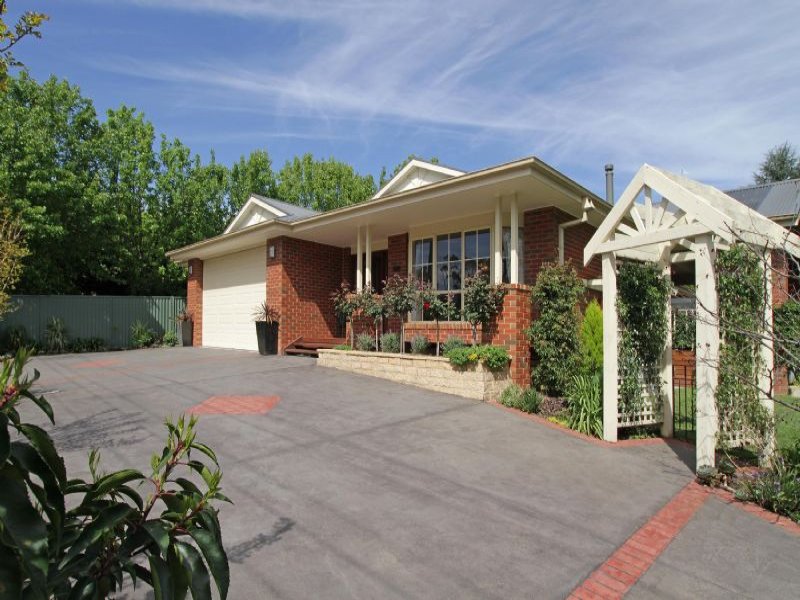 20 Badger Creek Road, Healesville, Vic 3777 Property Details