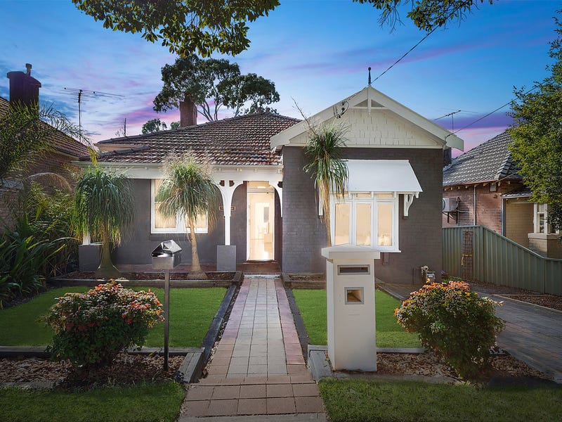 34 Cambridge Street, Penshurst, NSW 2222 Property Details