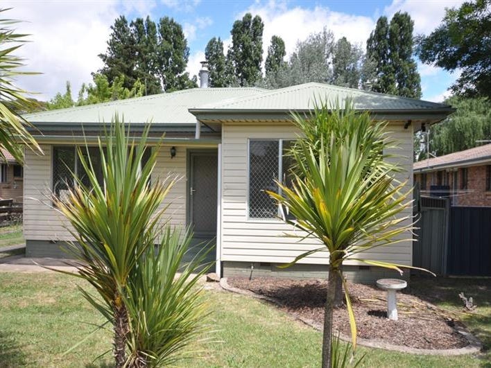 153 Sampson St, Orange, NSW 2800 Property Details