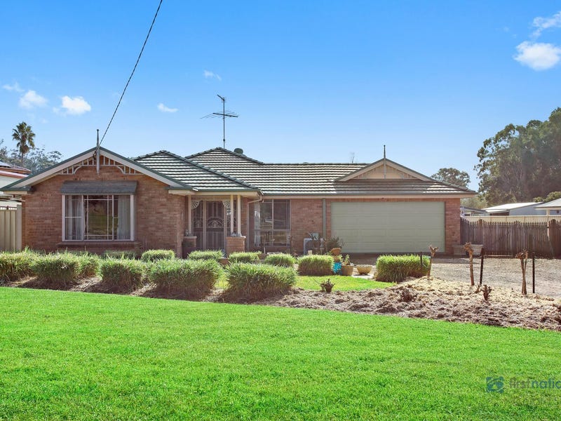 18 Railway Parade, Douglas Park, NSW 2569