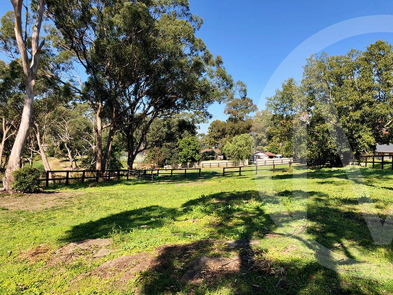 15 Lang Road, Kenthurst, NSW 2156