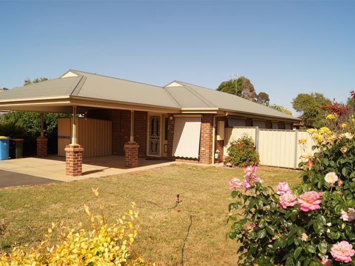 63 Russell Street, Numurkah, Vic 3636 Property Details